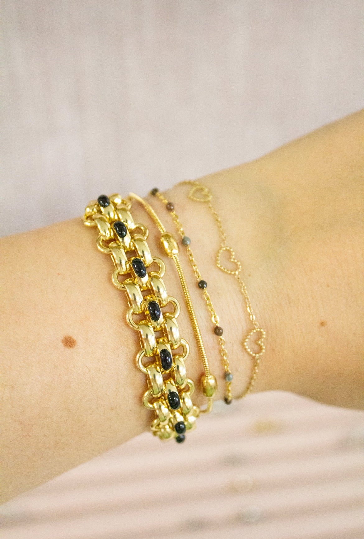 ARMBAND COLORED CHAIN
