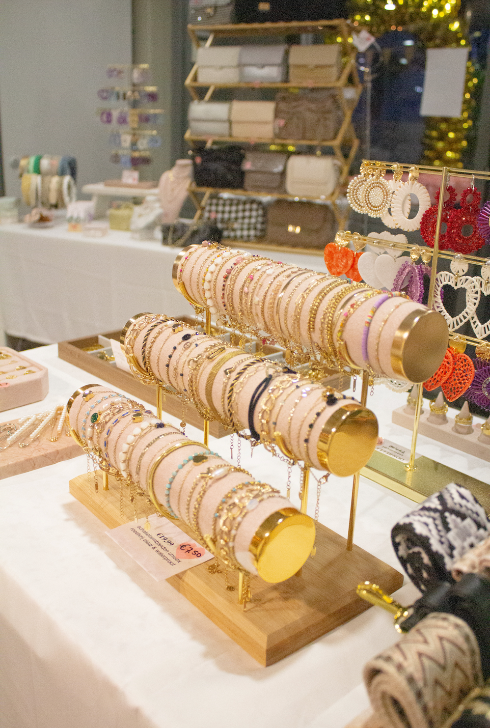 TICKET SAMPLE SALE