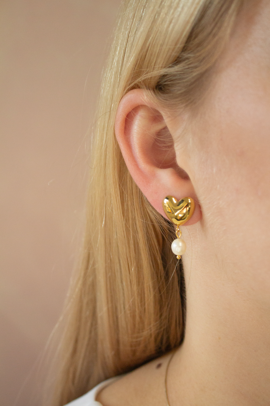 OORBELLEN SMALL PEARLS