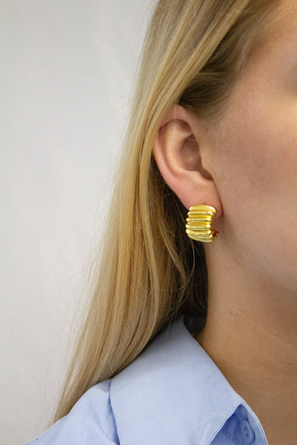 OORBELLEN CURVY HOOPS