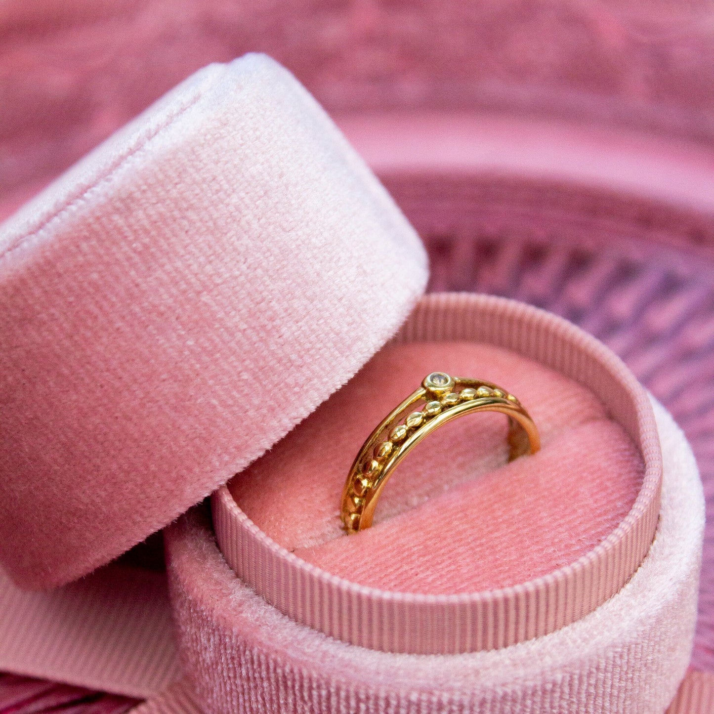 RING DAPHNE